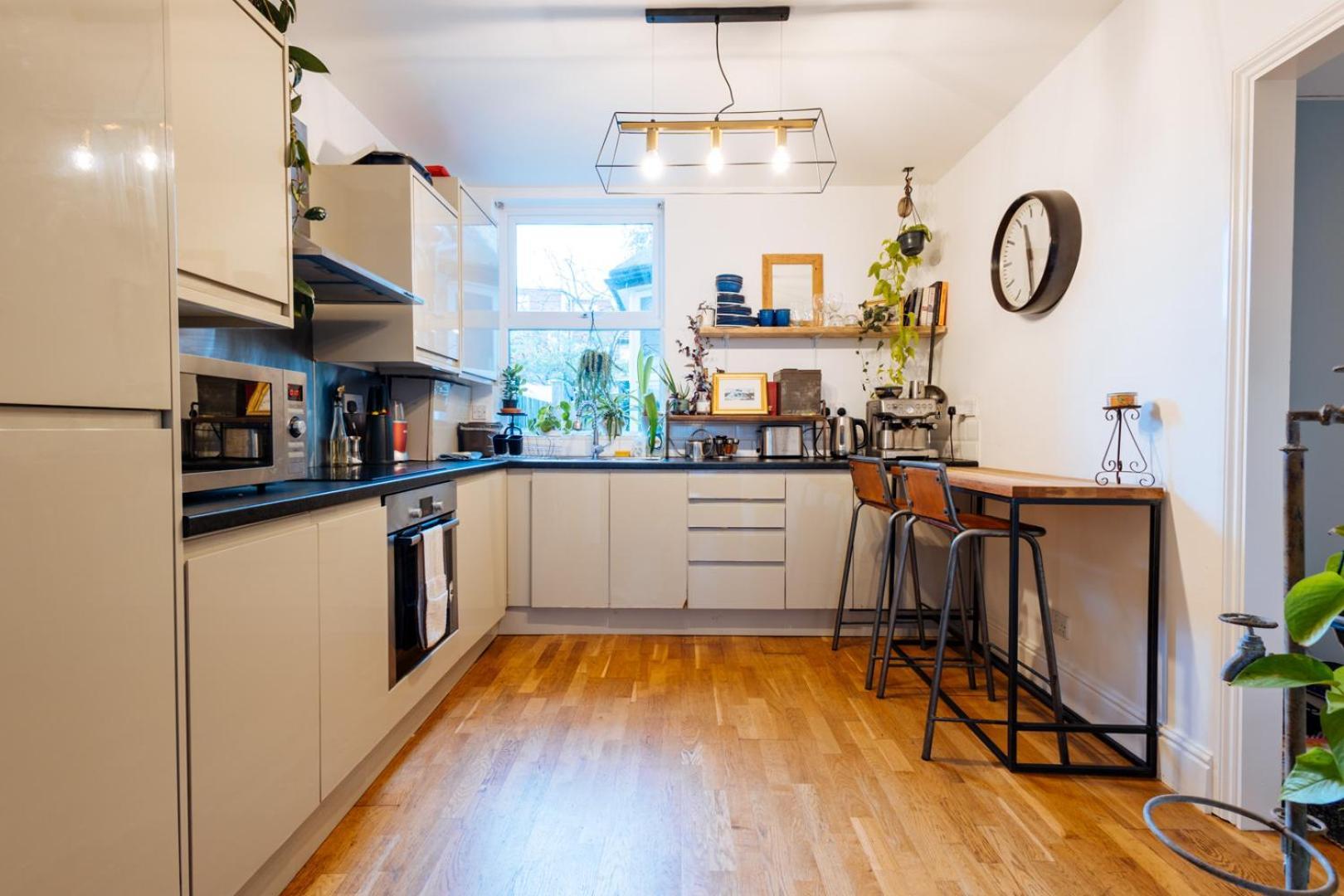 Unique Private Apartment W/ Easy Access To Central London Kültér fotó